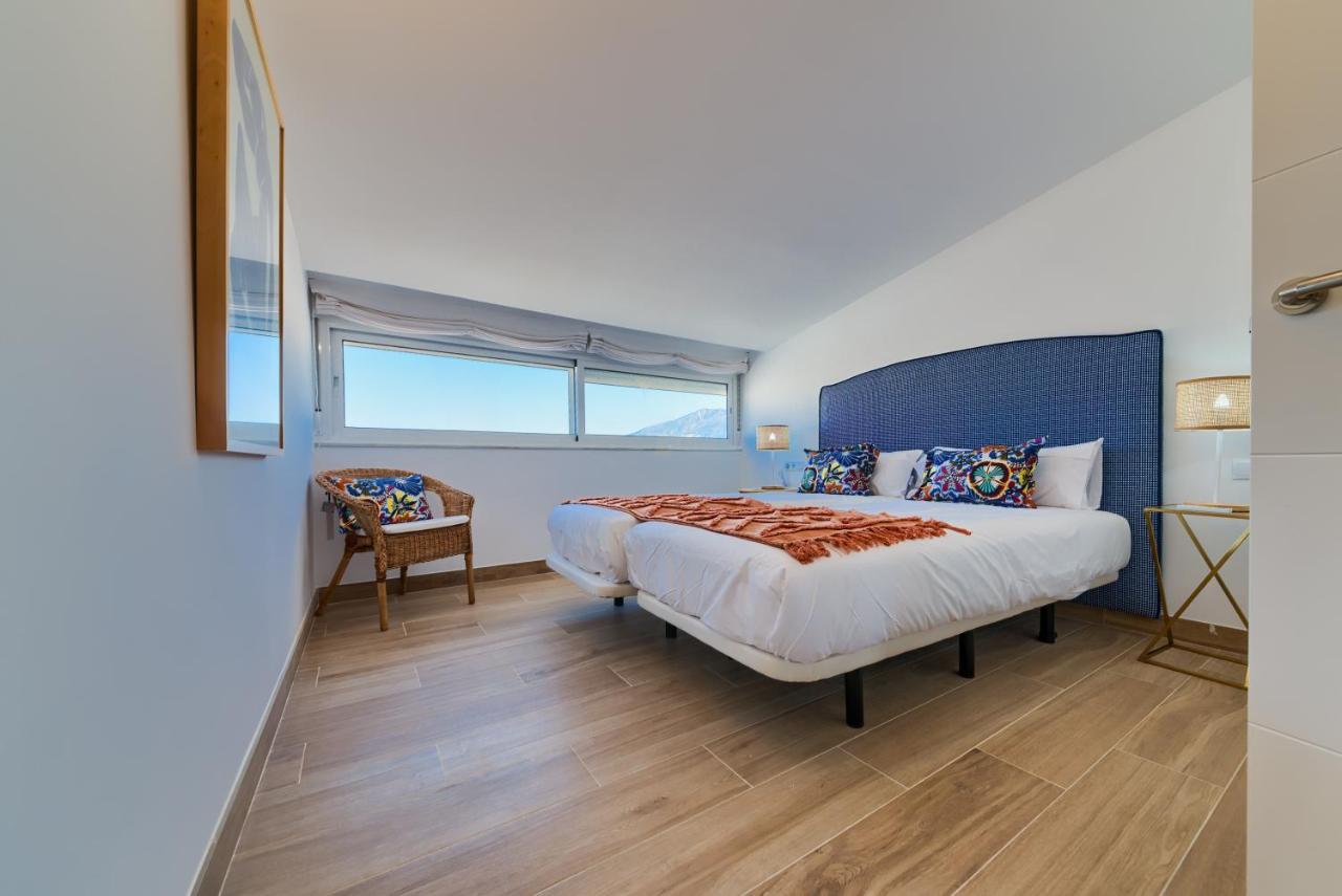 Holidays2Fuengirola Duplex With Stunning Sea View, Terraces,1St Line Beside Port Экстерьер фото